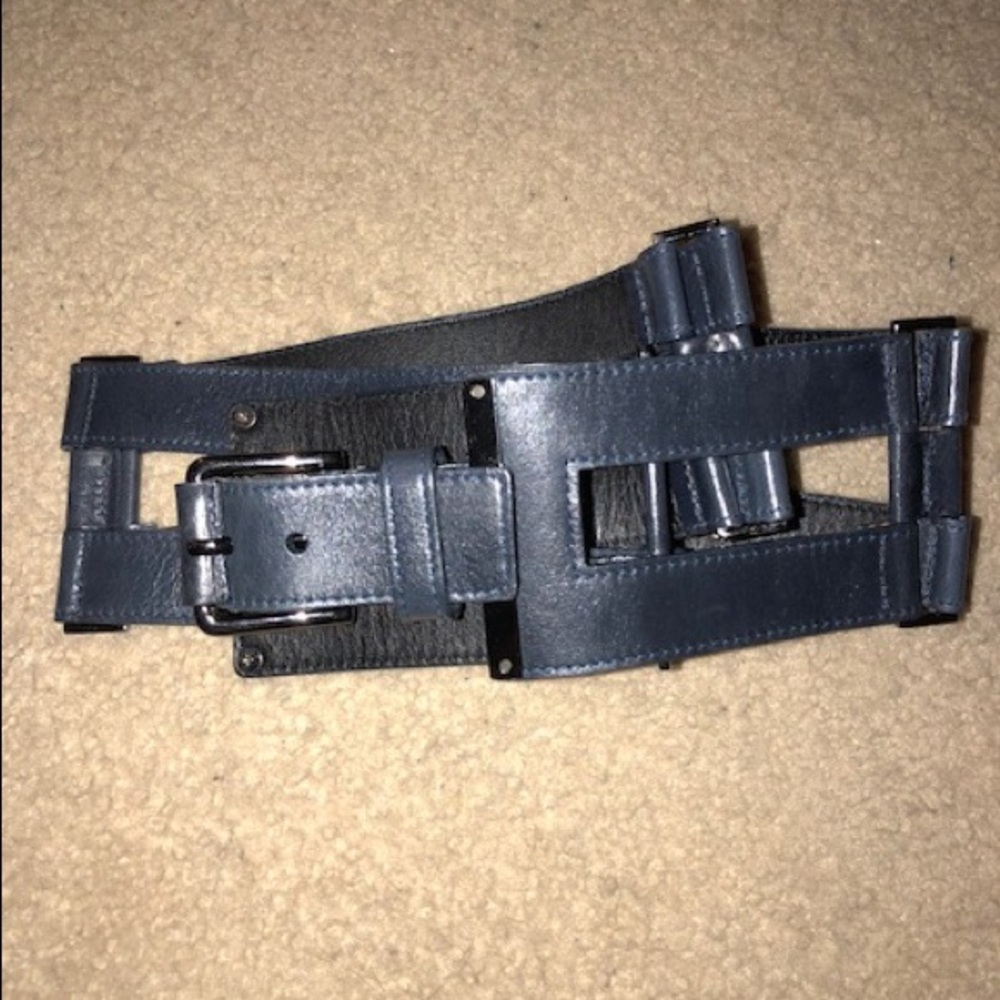 Oscar De La Renta Belt